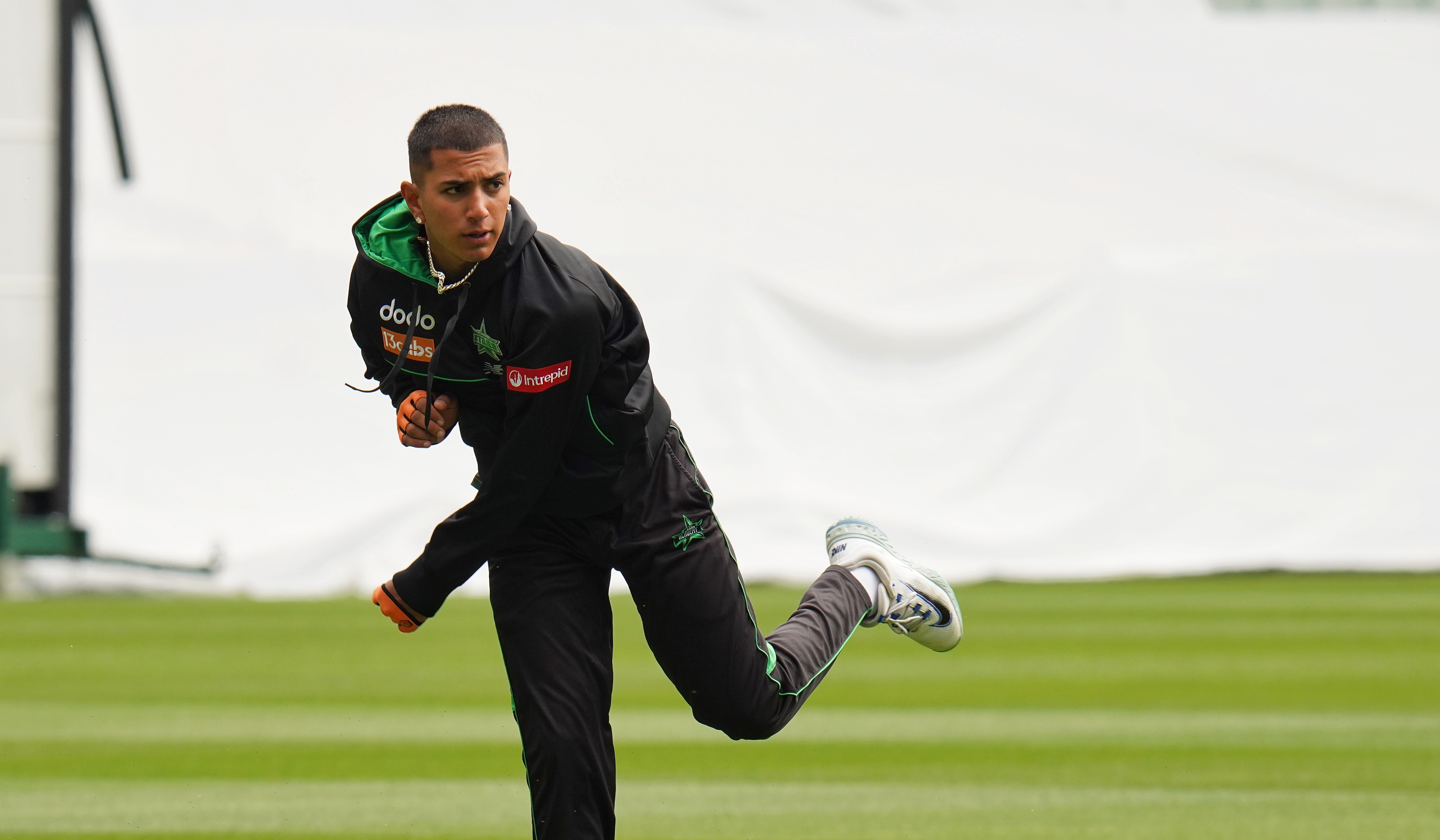 Stars sign Local Player Replacement | Melbourne Stars